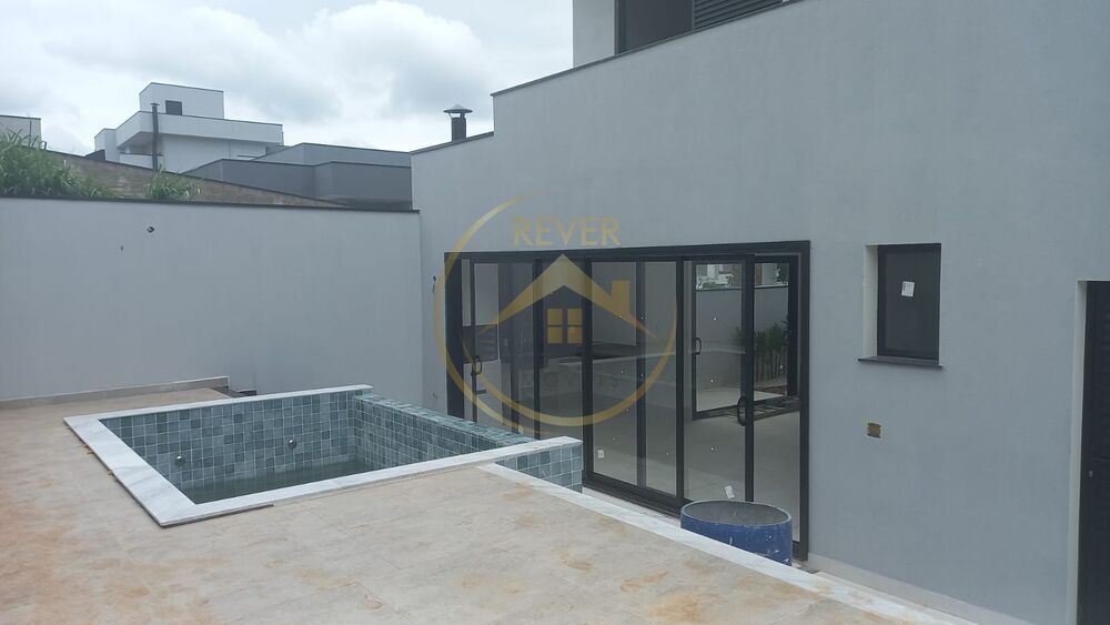 Casa à venda com 3 quartos, 241m² - Foto 6
