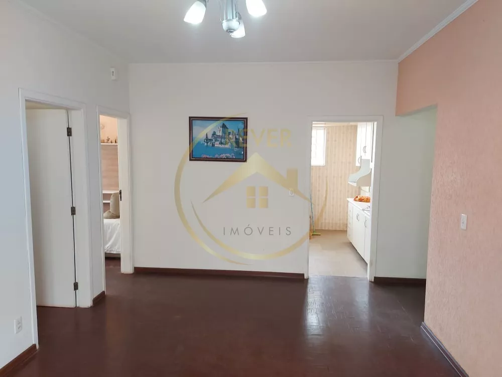 Casa à venda com 3 quartos, 220m² - Foto 5