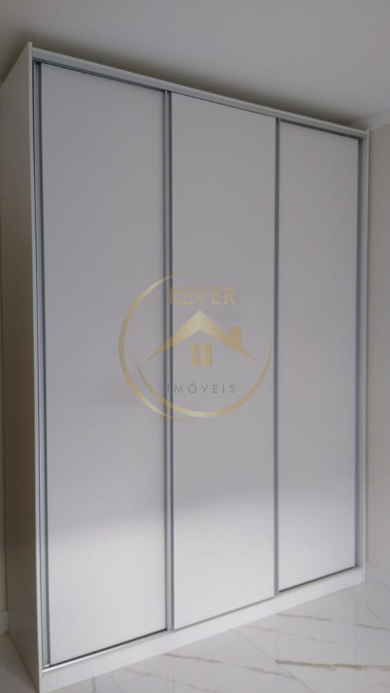 Casa à venda com 4 quartos, 240m² - Foto 4