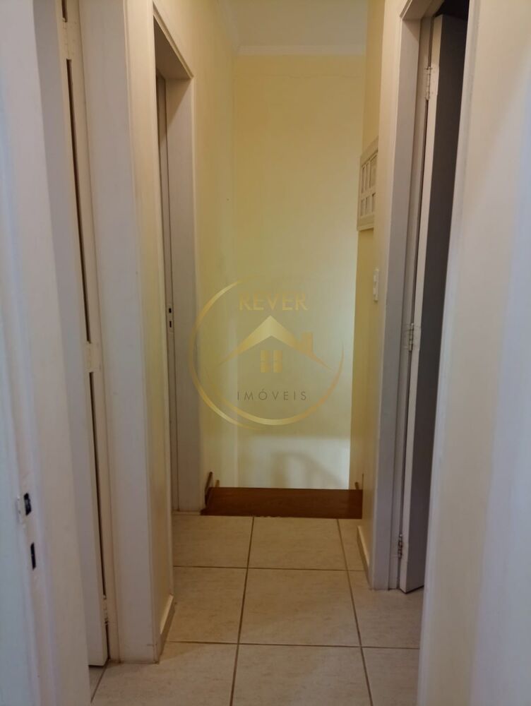Casa à venda com 3 quartos, 82m² - Foto 4
