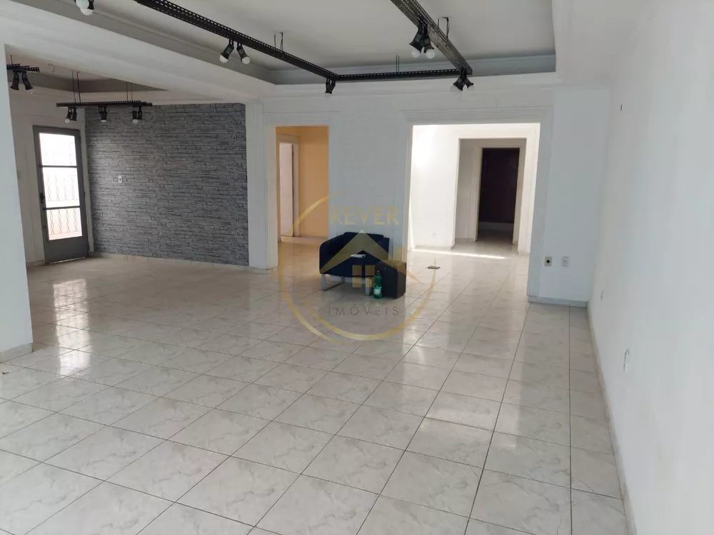 Prédio Inteiro à venda com 4 quartos, 258m² - Foto 2