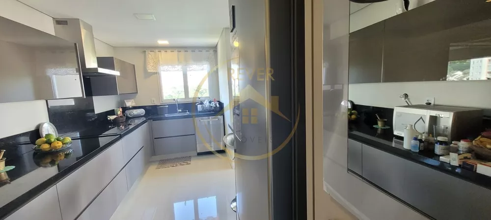 Apartamento à venda com 3 quartos, 181m² - Foto 6