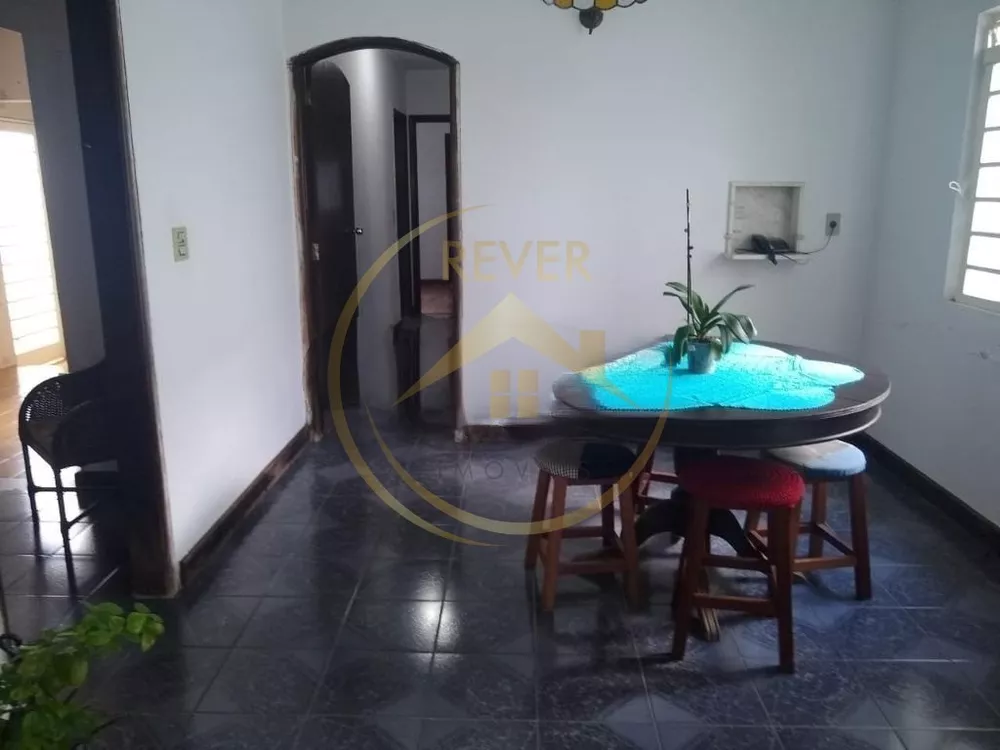 Casa à venda com 3 quartos, 280m² - Foto 6