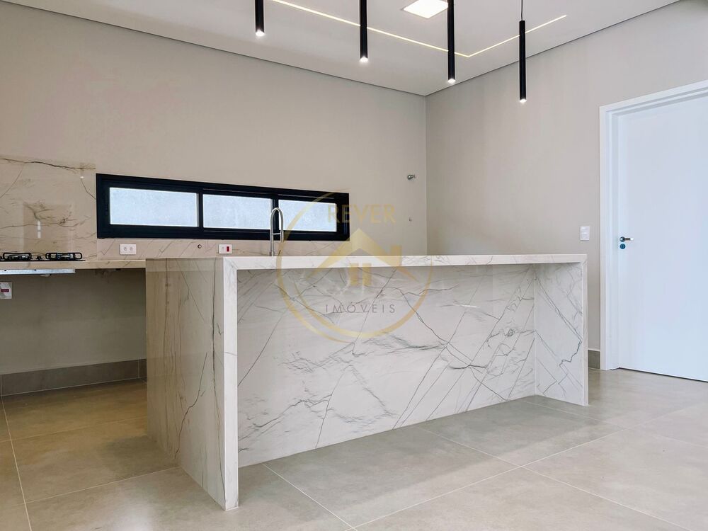 Casa, 3 quartos, 237 m² - Foto 2