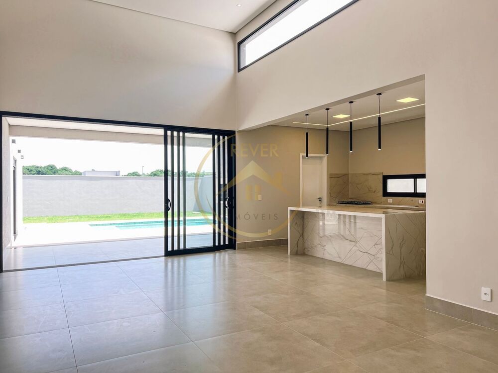 Casa, 3 quartos, 237 m² - Foto 1