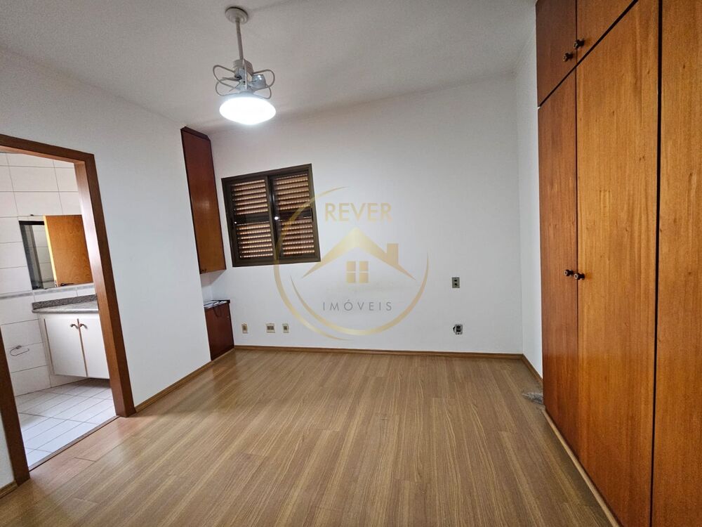 Apartamento à venda com 3 quartos, 96m² - Foto 2