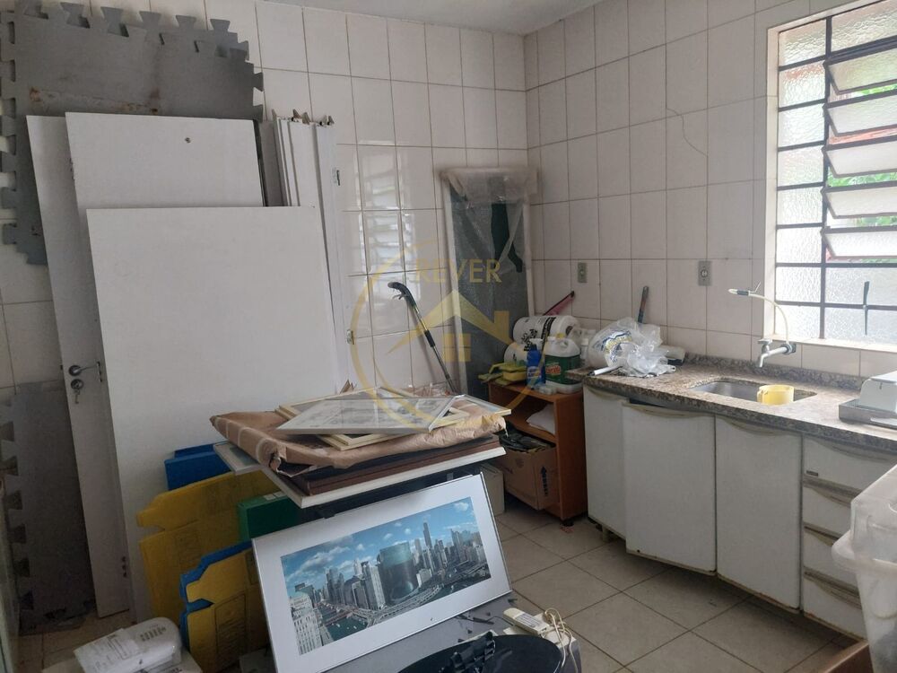 Prédio Inteiro para alugar com 4 quartos, 261m² - Foto 10