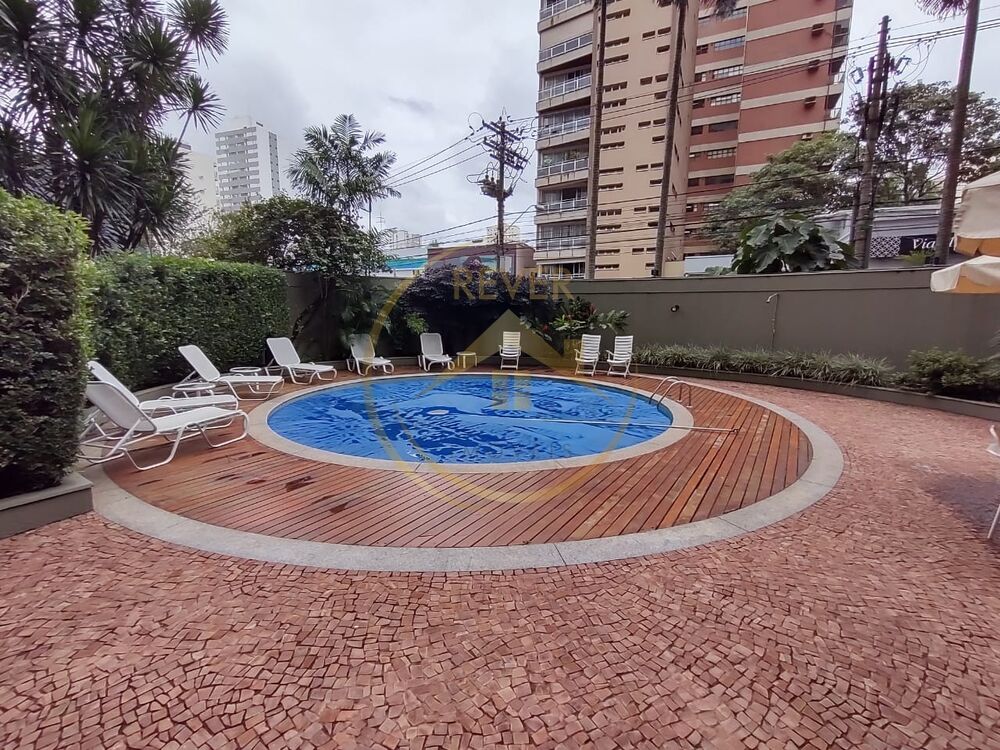Apartamento à venda com 3 quartos, 247m² - Foto 2