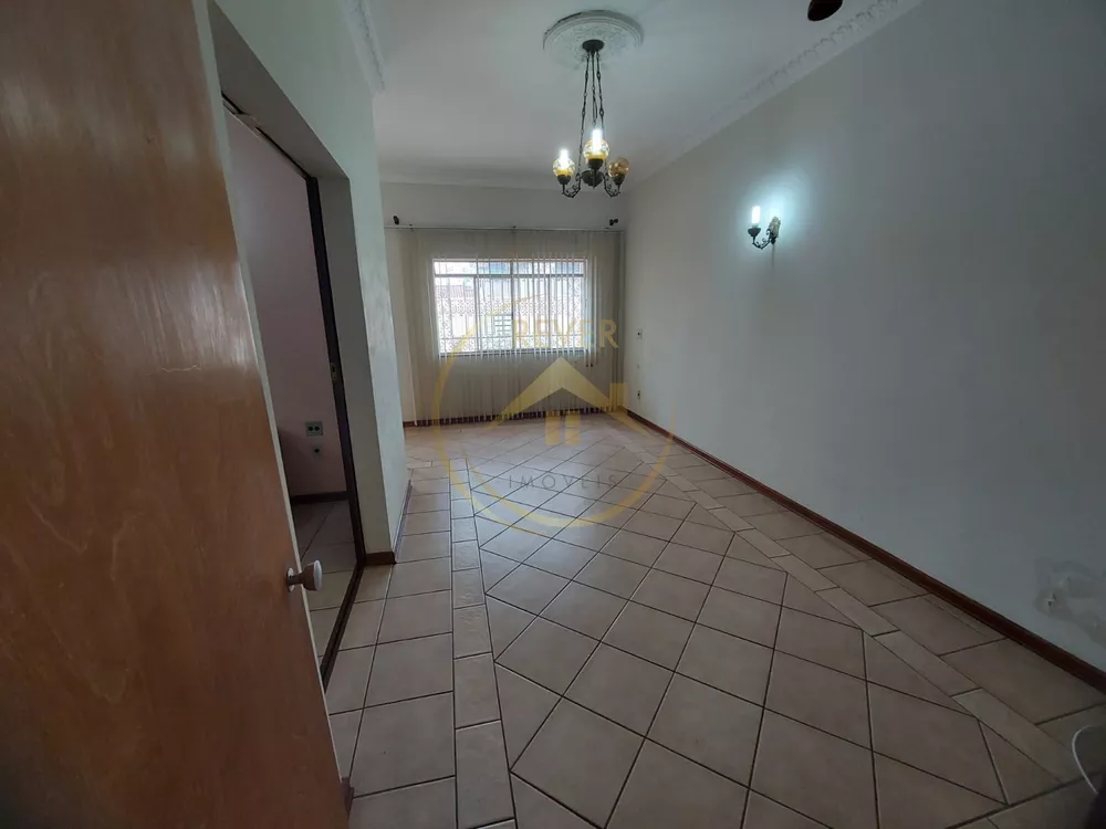 Casa à venda com 3 quartos, 172m² - Foto 2