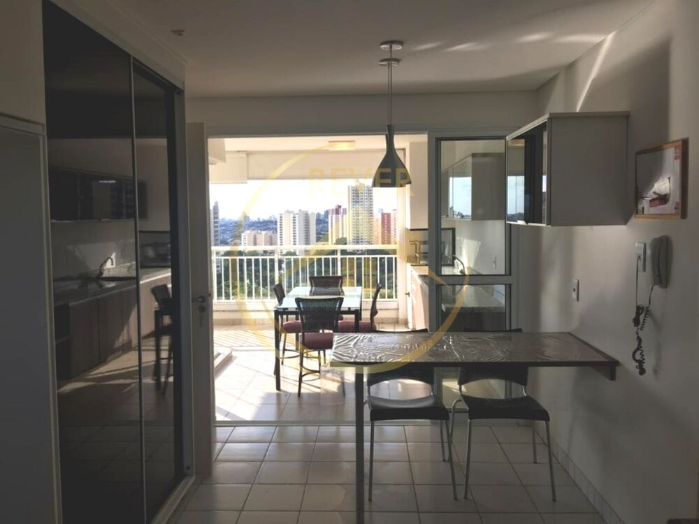 Apartamento à venda com 3 quartos, 159m² - Foto 2