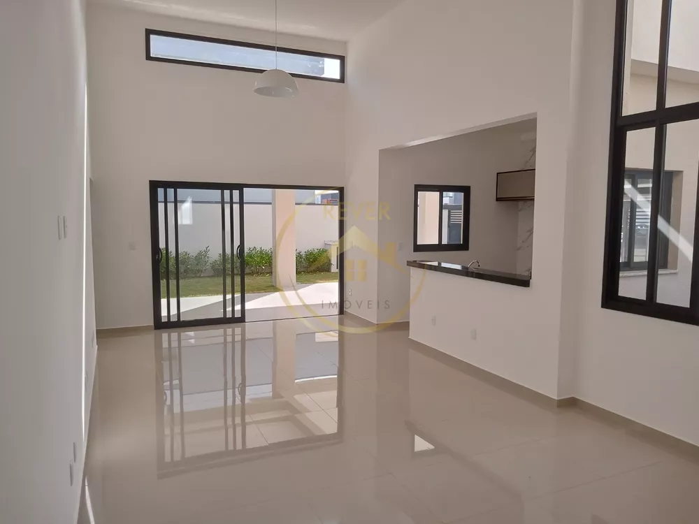 Casa à venda com 3 quartos, 160m² - Foto 2