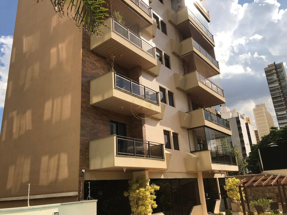 Apartamento à venda com 3 quartos, 273m² - Foto 1