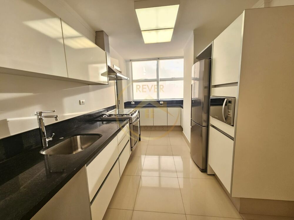Apartamento à venda com 4 quartos, 281m² - Foto 2