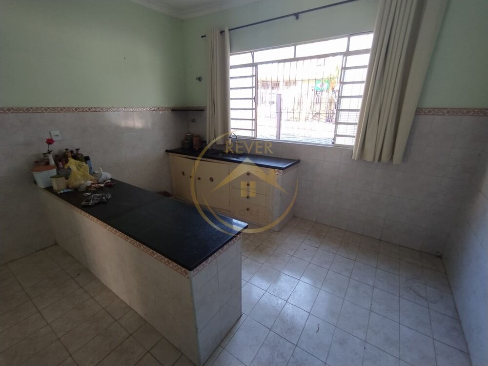 Casa à venda com 3 quartos, 120m² - Foto 3