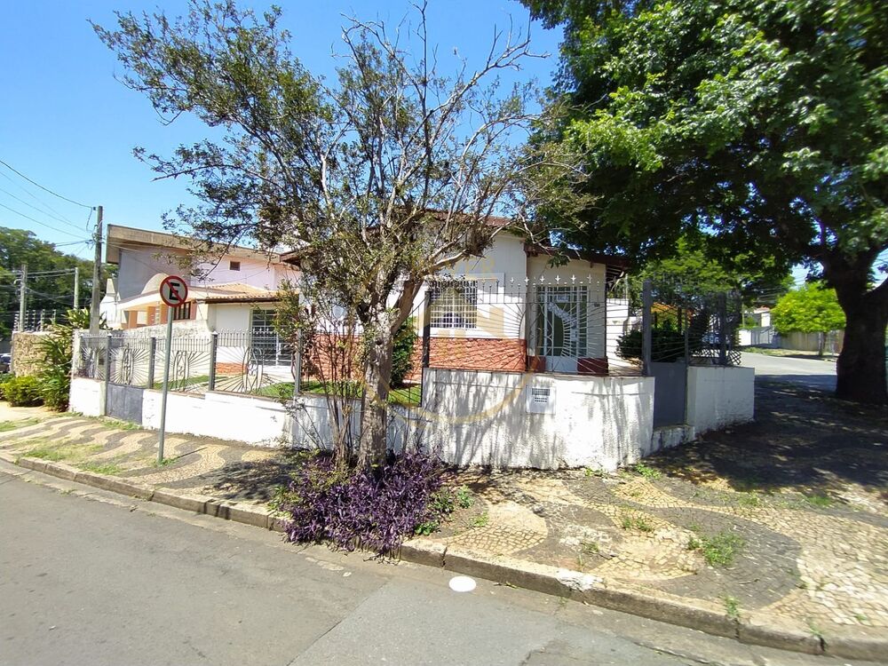 Casa à venda com 3 quartos, 120m² - Foto 2