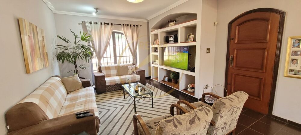 Casa, 3 quartos, 262 m² - Foto 2