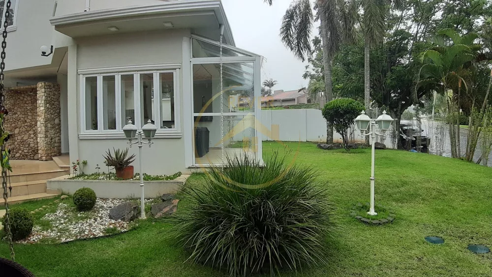 Casa para alugar com 4 quartos, 750m² - Foto 4