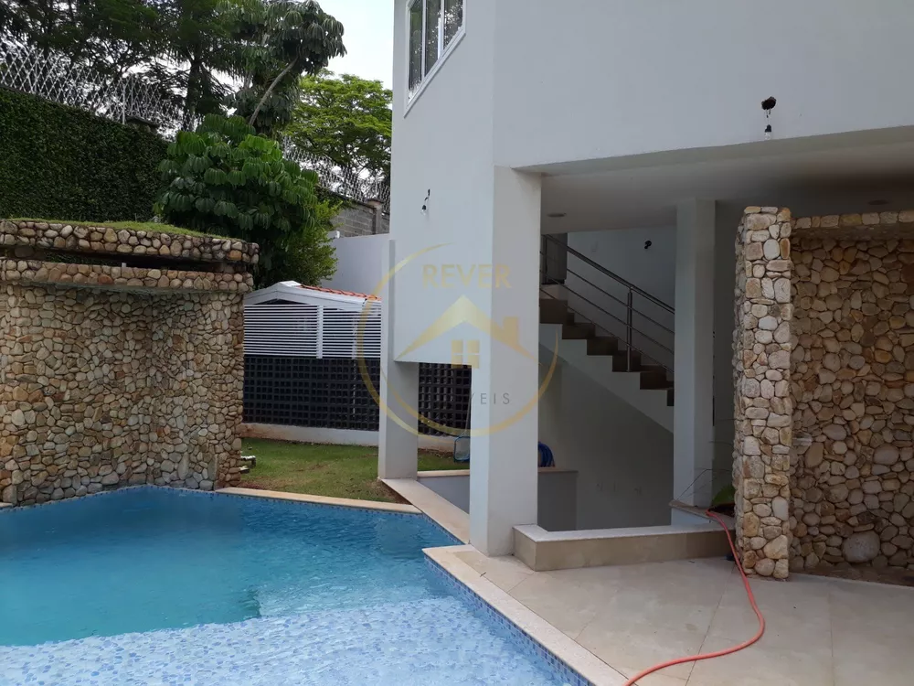 Casa para alugar com 4 quartos, 750m² - Foto 8