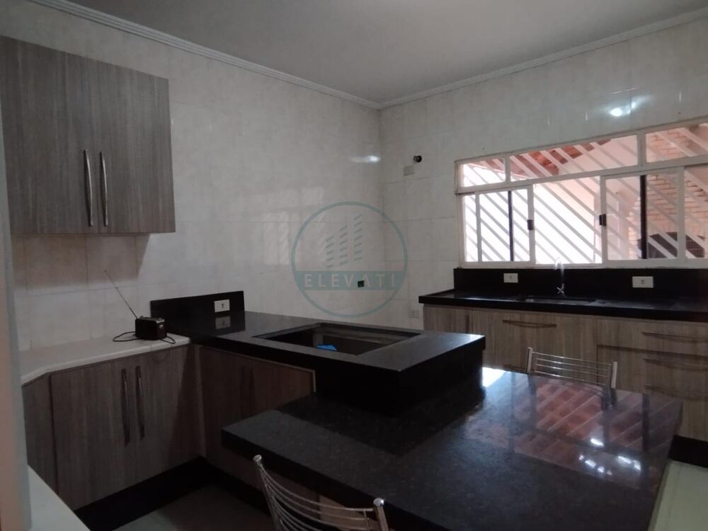 Sobrado à venda com 3 quartos, 156m² - Foto 1