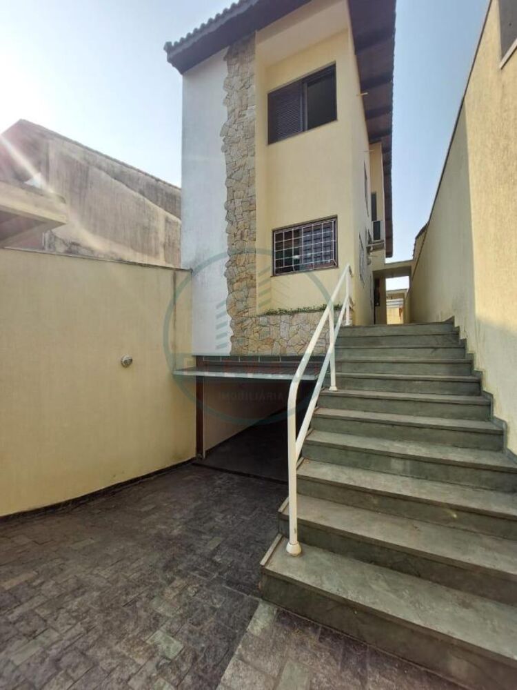 Sobrado à venda com 3 quartos, 202m² - Foto 8