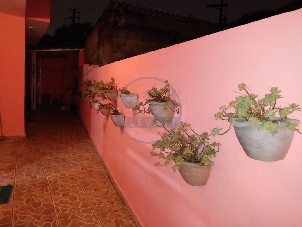 Sobrado, 4 quartos, 220 m² - Foto 2