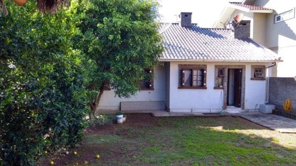 Casa à venda com 3 quartos, 100m² - Foto 2