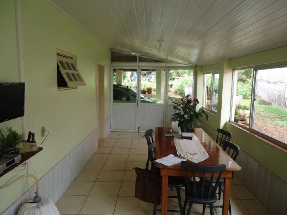 Casa à venda com 3 quartos, 140m² - Foto 3
