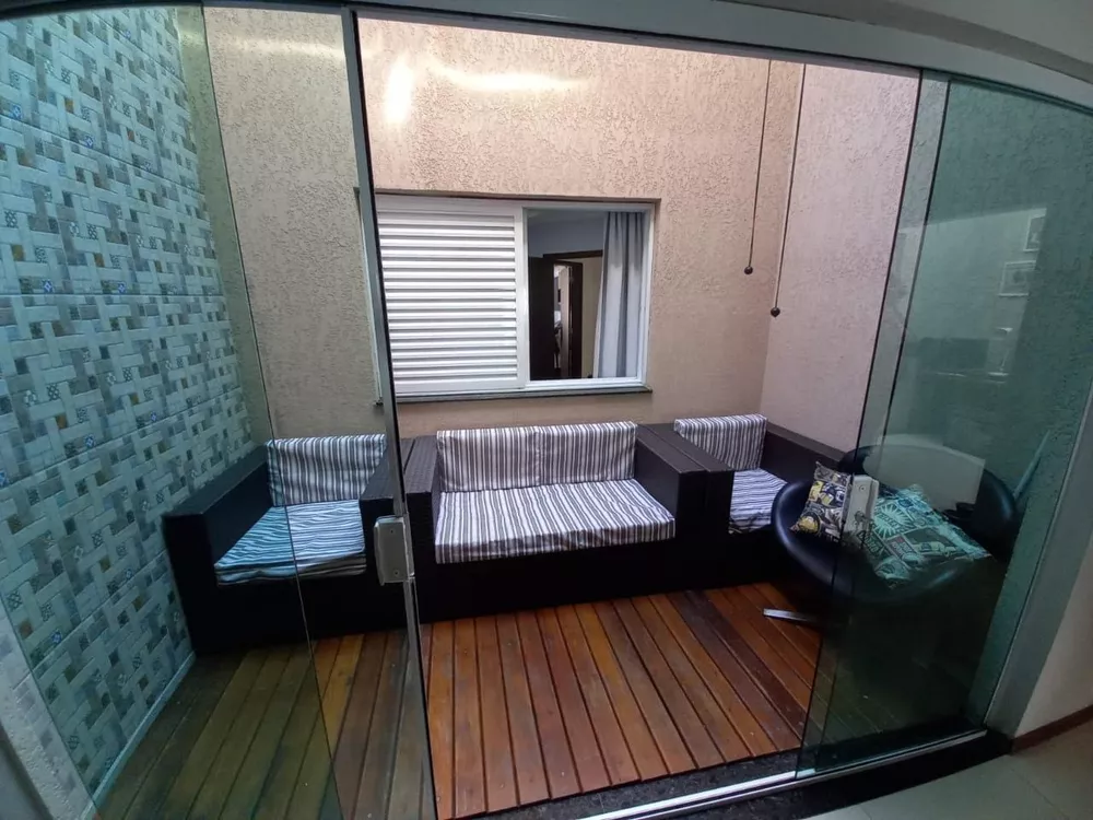 Sobrado, 3 quartos, 228 m² - Foto 2