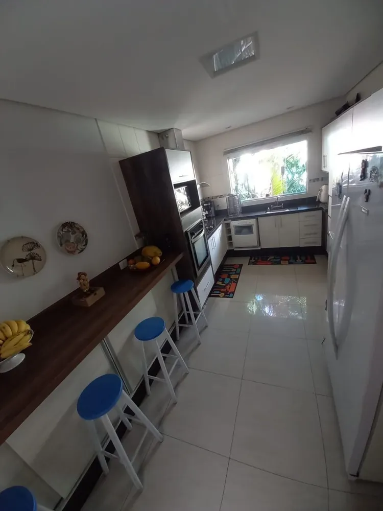 Sobrado, 3 quartos, 228 m² - Foto 5