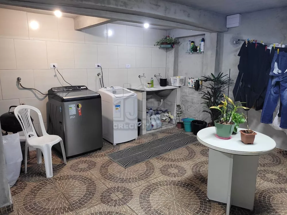 Sobrado, 3 quartos, 219 m² - Foto 1