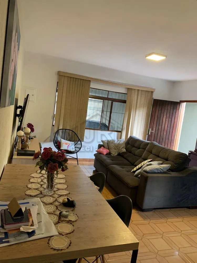 Casa, 3 quartos, 190 m² - Foto 1