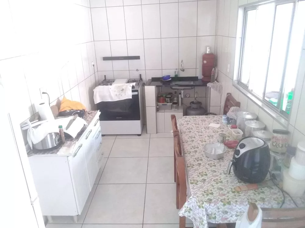 Casa, 2 quartos, 208 m² - Foto 1