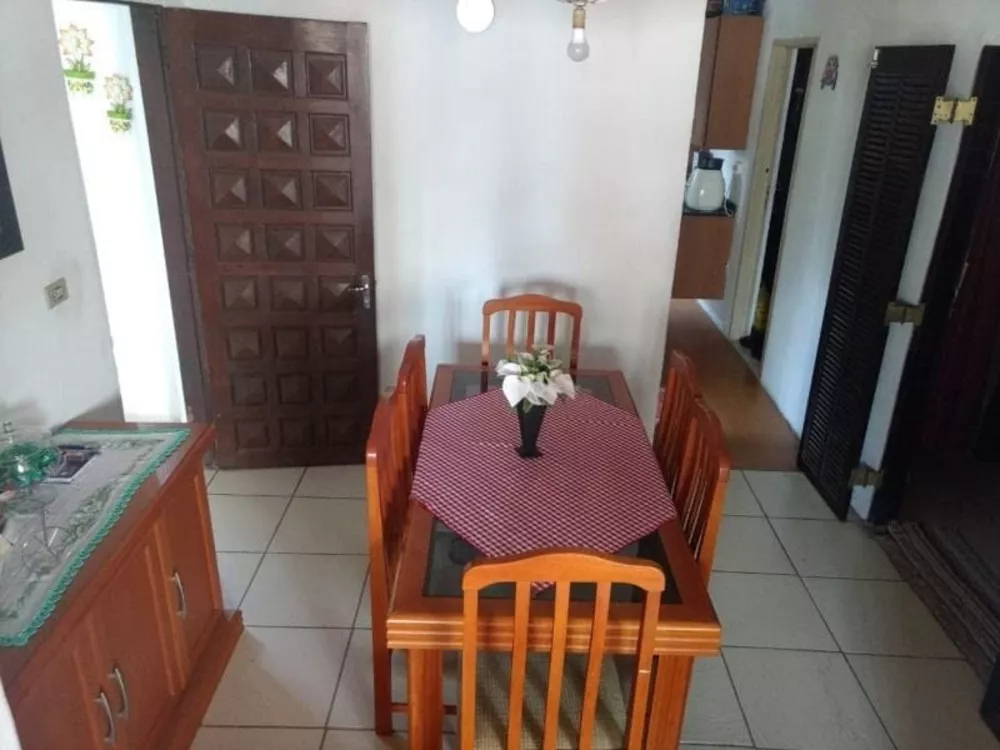 Casa, 2 quartos, 337 m² - Foto 1