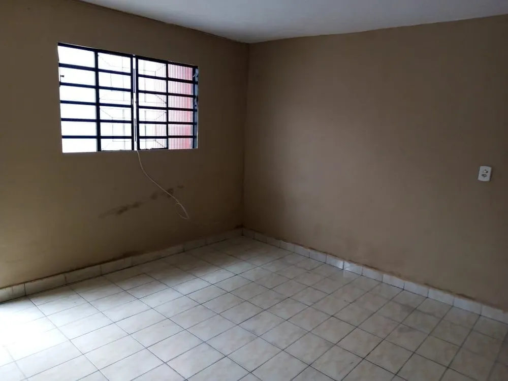 Casa, 1 quarto, 150 m² - Foto 2