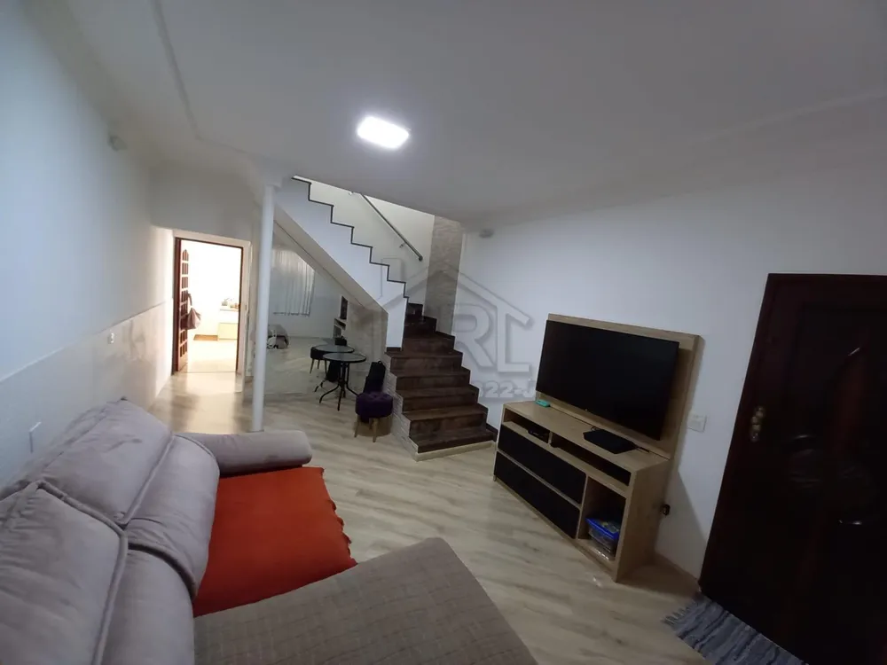 Sobrado, 3 quartos, 227 m² - Foto 2