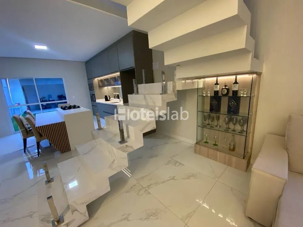 Casa, 3 quartos, 170 m² - Foto 1