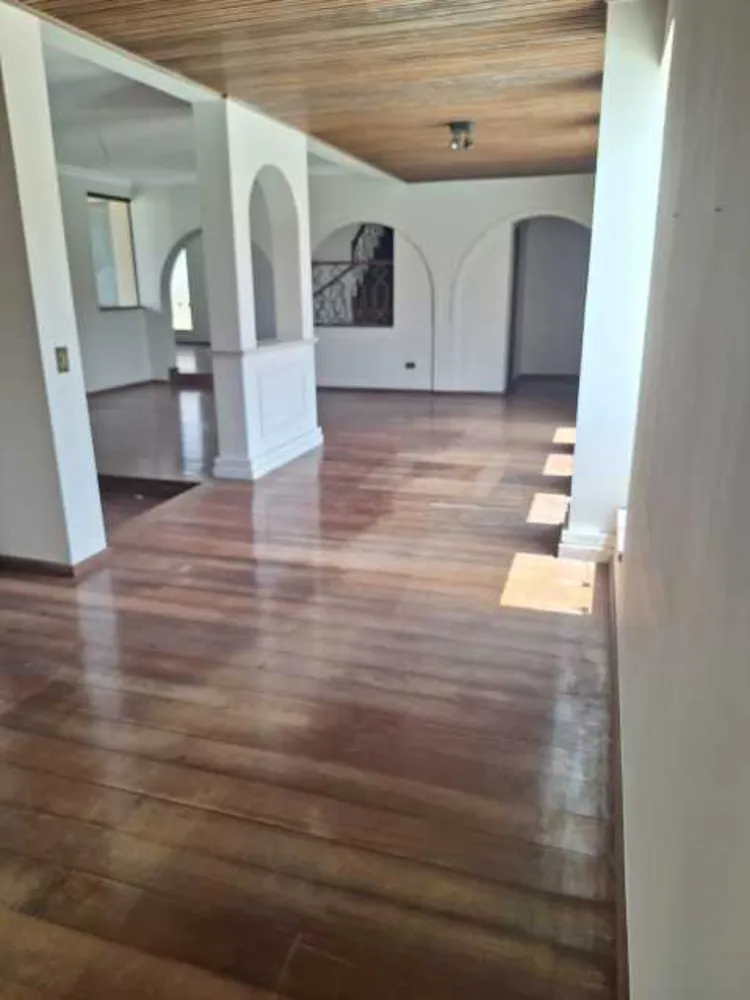 Casa, 4 quartos, 240 m² - Foto 9