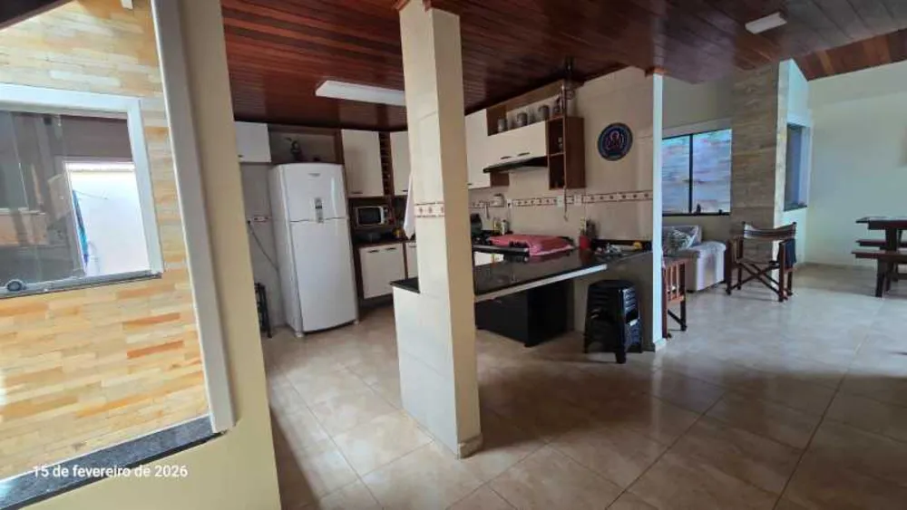 Casa, 4 quartos, 240 m² - Foto 8