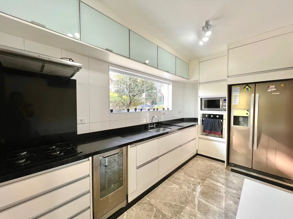 Casa, 3 quartos, 308 m² - Foto 8