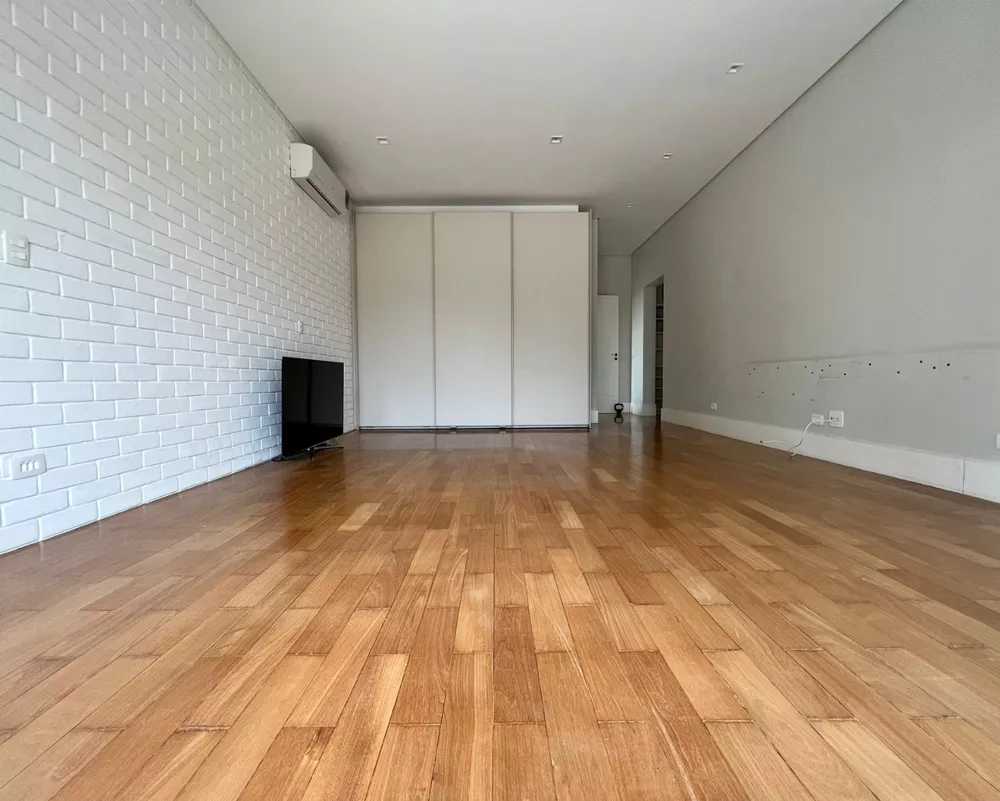 Casa à venda com 4 quartos, 550m² - Foto 11