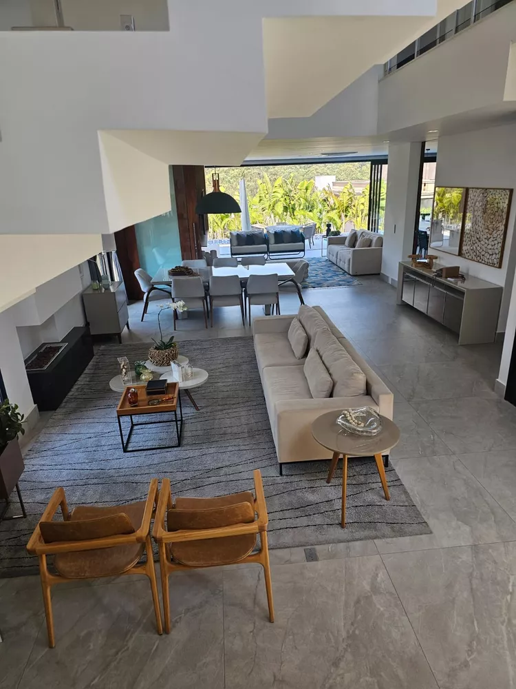 Casa à venda com 4 quartos, 355m² - Foto 4