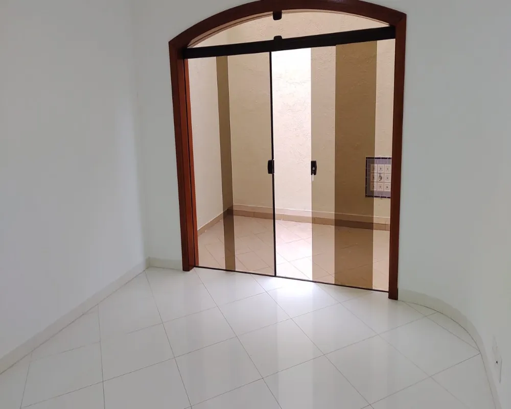 Casa, 4 quartos, 1000 m² - Foto 2
