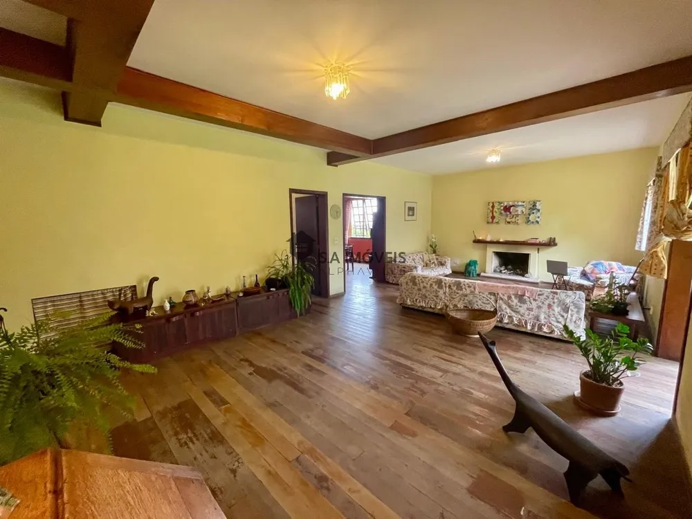 Casa, 4 quartos, 327 m² - Foto 1