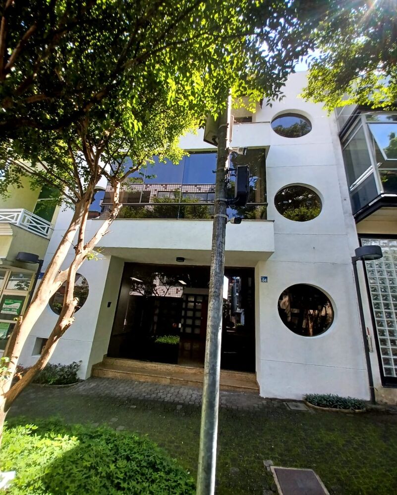 Sala-Conjunto, 304 m² - Foto 1