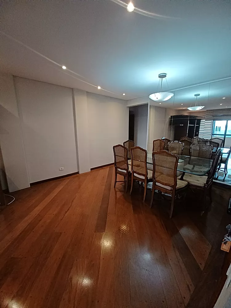 Apartamento à venda com 3 quartos, 154m² - Foto 6