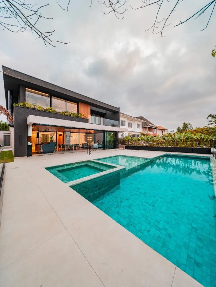 Casa, 5 quartos, 835 m² - Foto 1