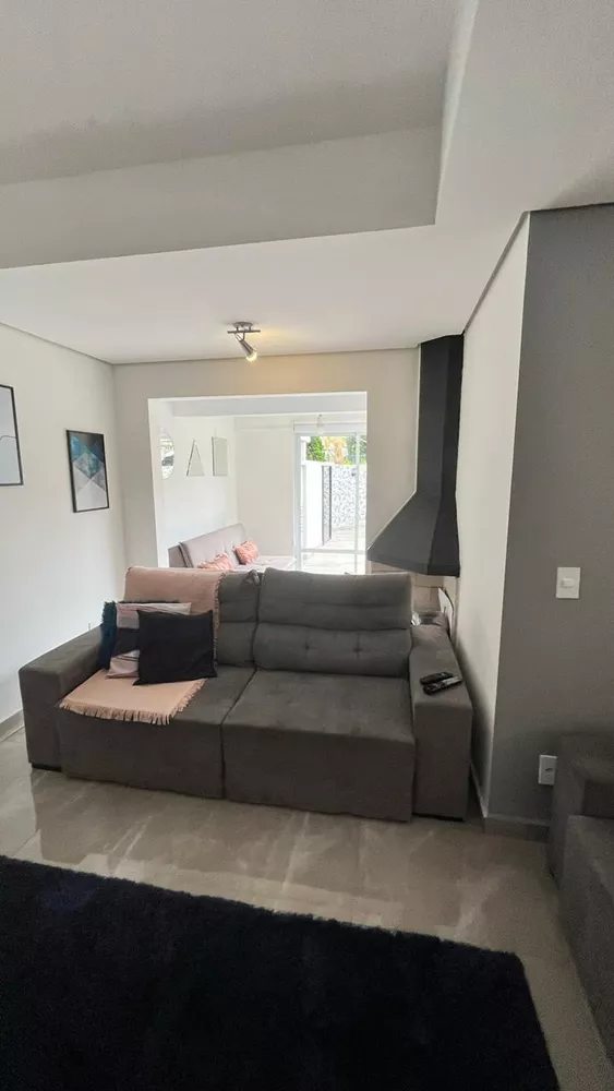 Casa à venda com 3 quartos, 180m² - Foto 3