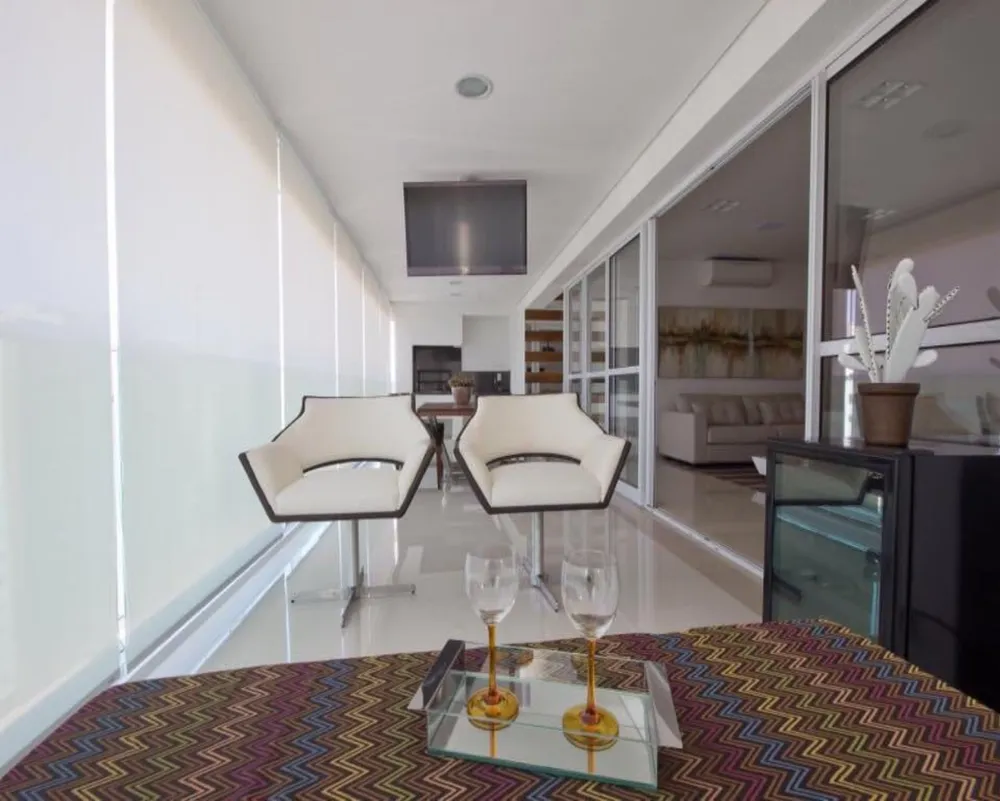Apartamento, 3 quartos, 212 m² - Foto 2