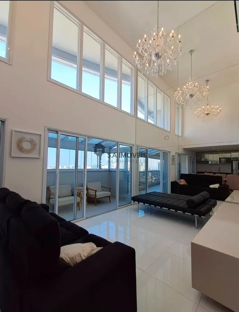Apartamento, 3 quartos, 157 m² - Foto 1
