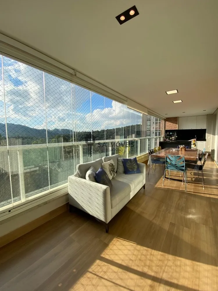 Apartamento, 3 quartos, 228 m² - Foto 1